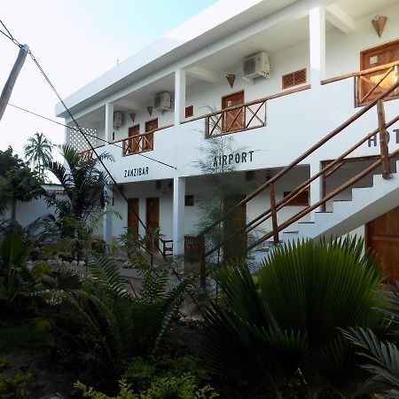 27 Cafe Zanzibar Airport Hotel Eksteriør bilde