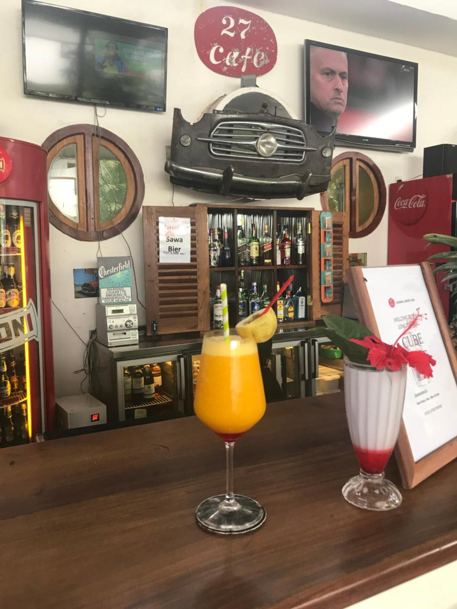 27 Cafe Zanzibar Airport Hotel Eksteriør bilde