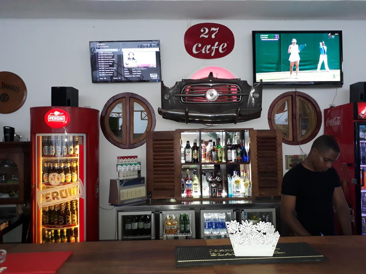 27 Cafe Zanzibar Airport Hotel Eksteriør bilde