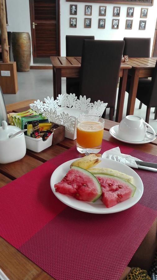 27 Cafe Zanzibar Airport Hotel Eksteriør bilde